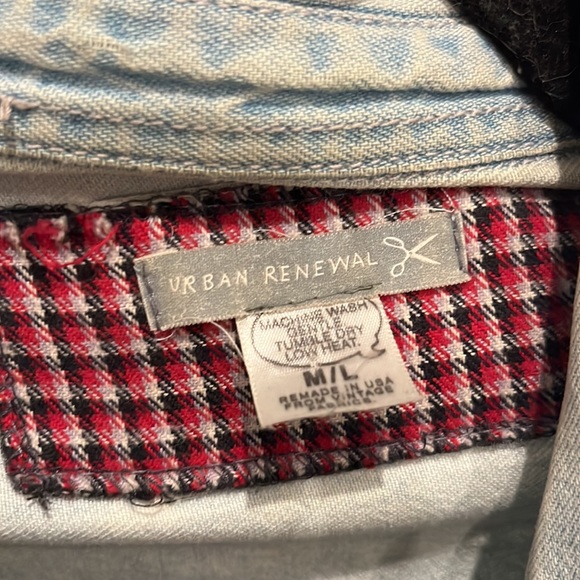 Jean button down - Picture 3 of 3